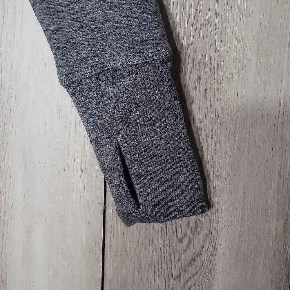 Athleta Grey Fleece Lined Round Neck Athletic Pullover Sweatshirt Womens XXS - Picture 9 of 9